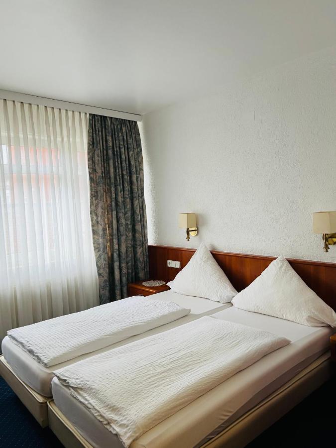 Hotel Weller Kahl Am Main ภายนอก รูปภาพ